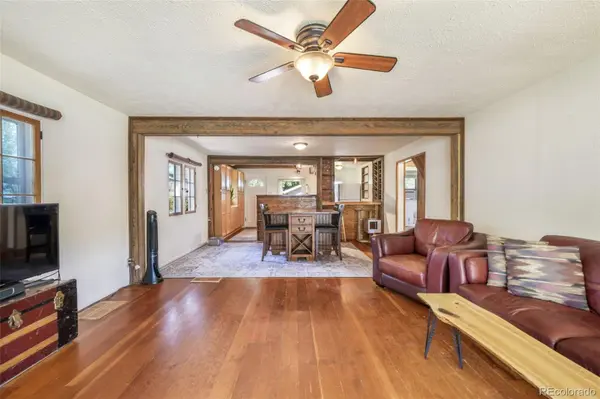 3326 W Kiowa ST, Colorado Springs, CO 80904