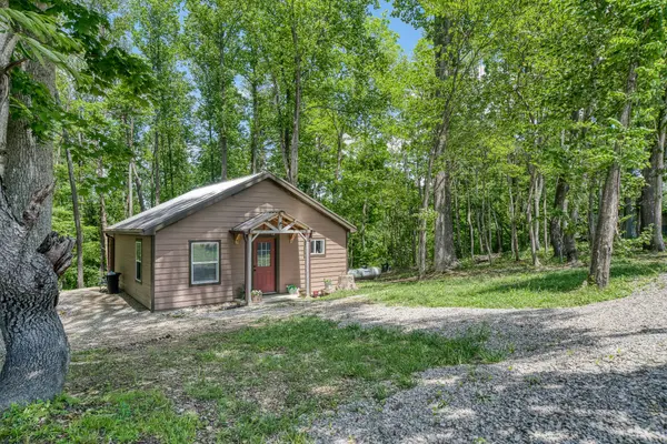 3269 Moodyville Rd, Byrdstown, TN 38549