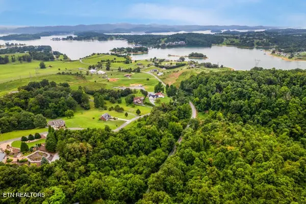 12 Rhondas Way, Bean Station, TN 37708