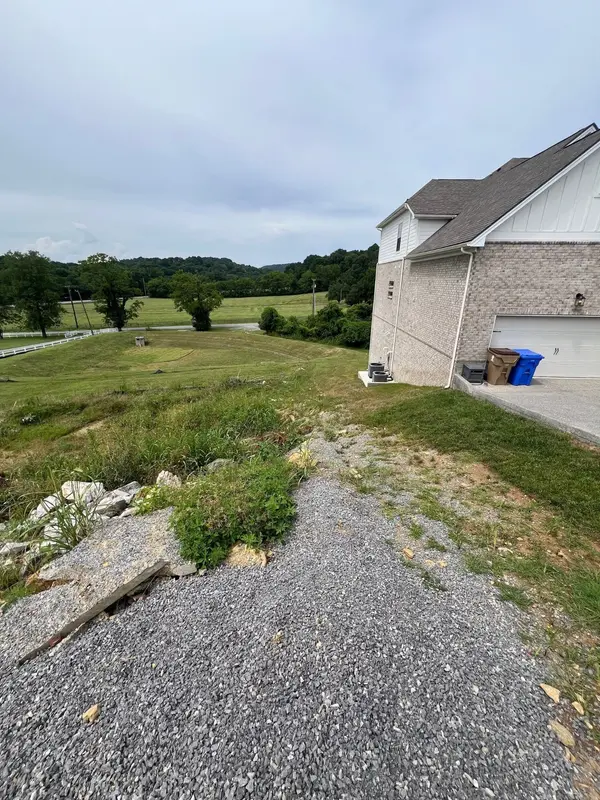 181 Sydney Dr, Goodlettsville, TN 37072