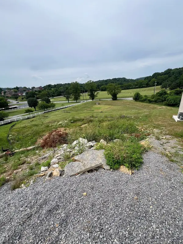 181 Sydney Dr, Goodlettsville, TN 37072