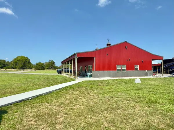 2098 Longview Rd, Bell Buckle, TN 37020