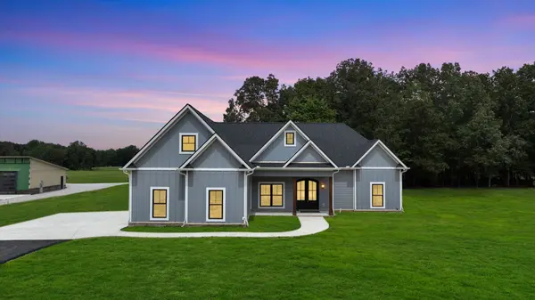 887 Ovoca Lake Rd, Tullahoma, TN 37388