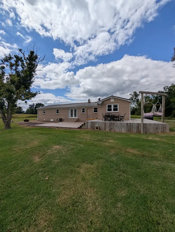 6780 Salubria Springs Rd, Pembroke, KY 42266