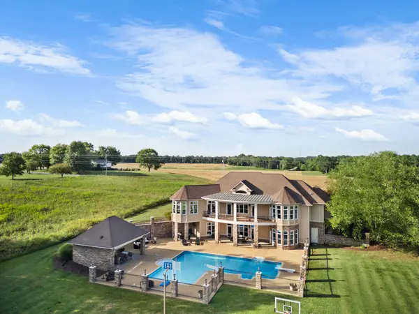 97 Crawfish Ln, Lawrenceburg, TN 38464