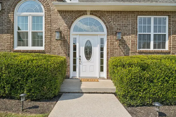 1436 Grassland Dr, Ashland City, TN 37015