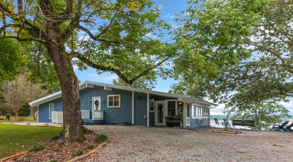 439 Bluff Rd, Big Sandy, TN 38221