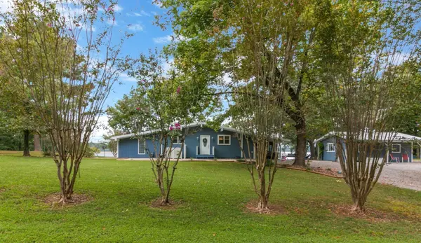 439 Bluff Rd, Big Sandy, TN 38221