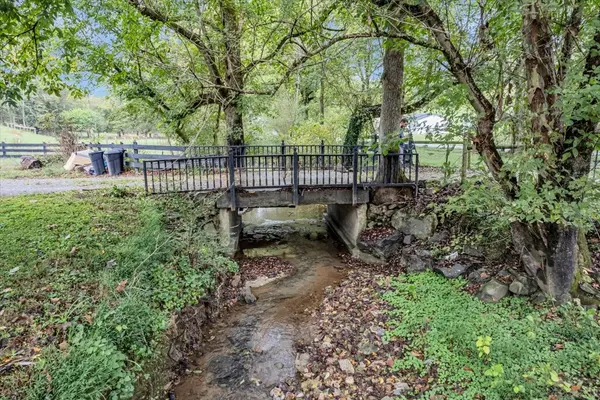 830 Bobo Hollow Rd, Tullahoma, TN 37388