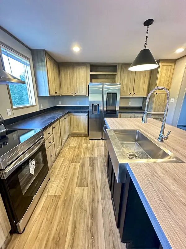 343 Bungalow Dr, Dandridge, TN 37725
