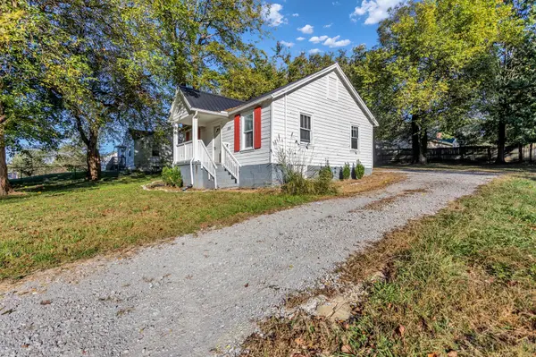 1006 Adair Ave, Columbia, TN 38401