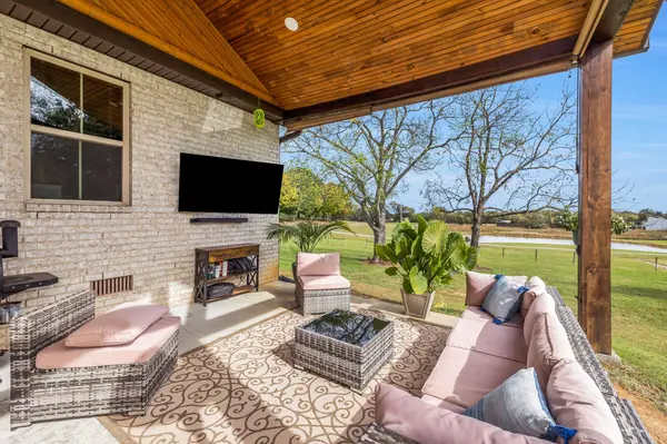 321 Dixon Rd, Shelbyville, TN 37160