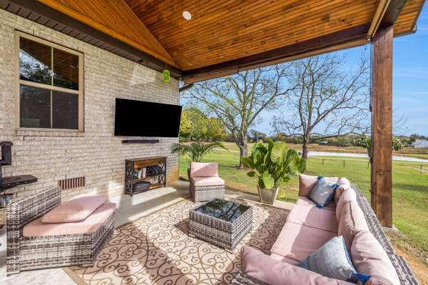 321 Dixon Rd, Shelbyville, TN 37160