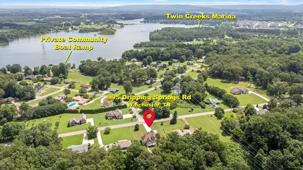 995 Dripping Springs Rd, Winchester, TN 37398