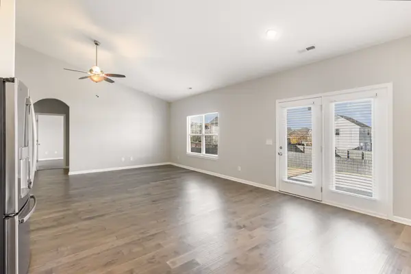 303 Wyburn Pl, Burns, TN 37029