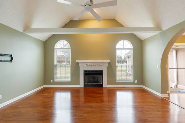 1240 Hunters Point Ln, Spring Hill, TN 37174