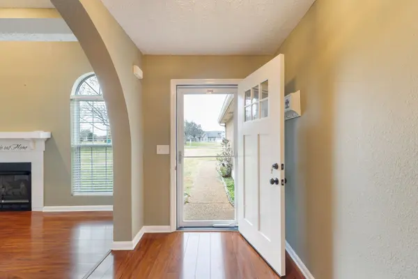 1240 Hunters Point Ln, Spring Hill, TN 37174