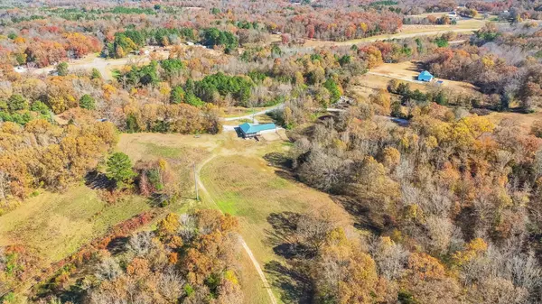 2356 Old Darden Chesterfield Rd, Darden, TN 38328