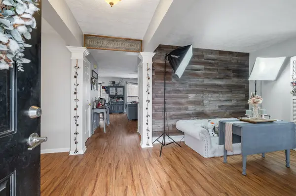 2080 Stanford Village Dr, Antioch, TN 37013