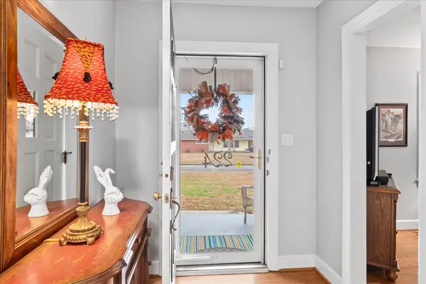224 Admiral Cir, Lawrenceburg, TN 38464