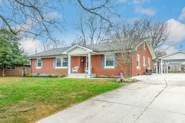 224 Admiral Cir, Lawrenceburg, TN 38464