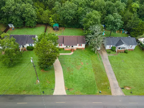 1513 Rebecca Dr, Chapel Hill, TN 37034