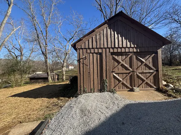 40 Line St, Cadiz, KY 42211