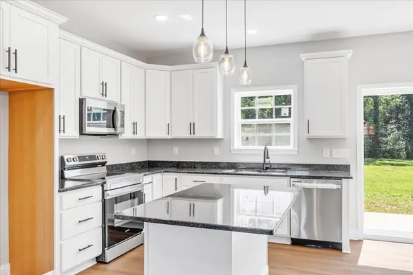 1101 E Lauderdale St, Tullahoma, TN 37388