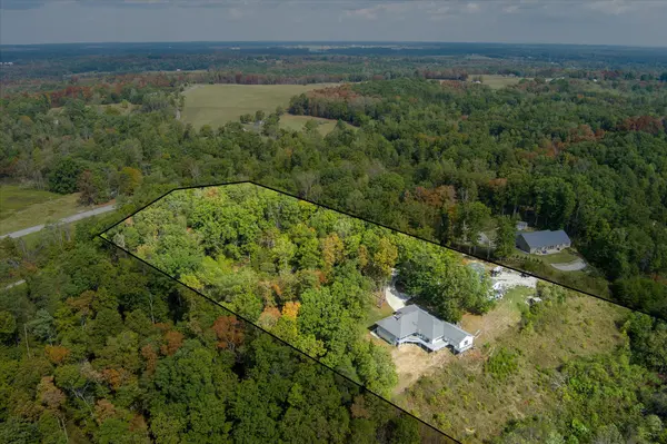 82 Browns Gap Rd, Crossville, TN 38555