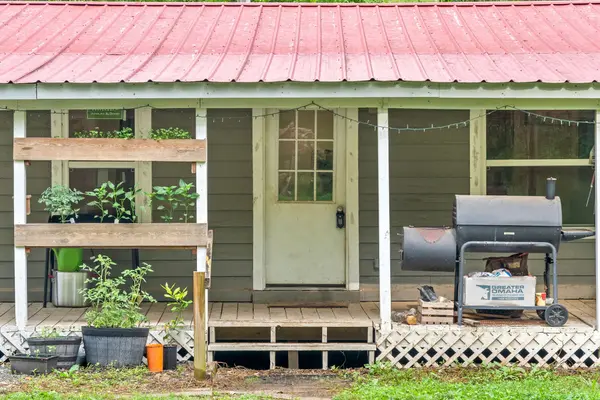 110 Little Fork Rd, Cumberland City, TN 37050