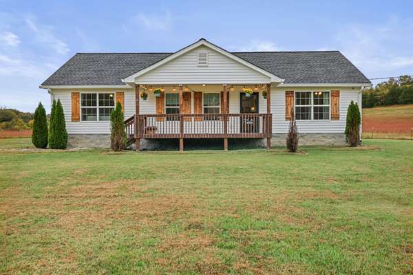 890 W Main St, Alexandria, TN 37012