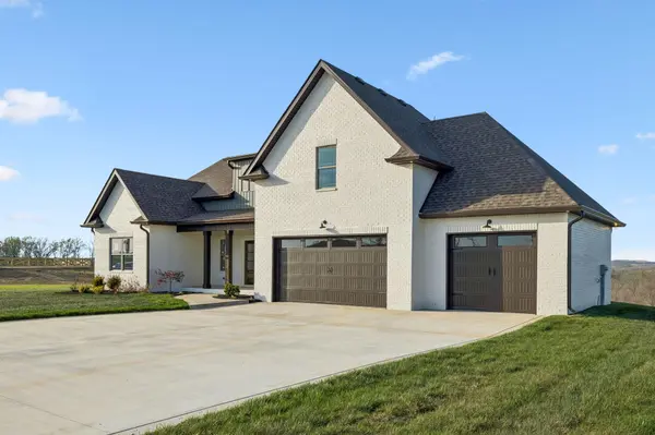 1015 Linder Ridge Rd, Woodlawn, TN 37191