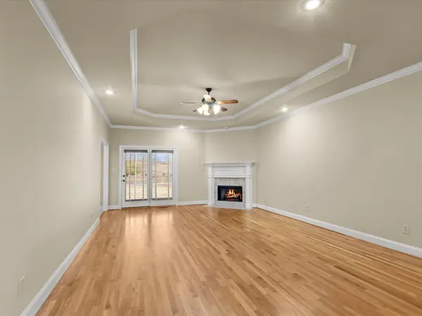 715 S Clinton St, Athens, AL 35611