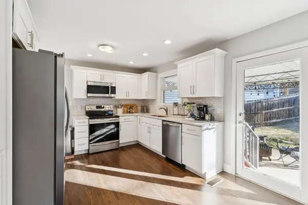 6521B Premier Dr, Nashville, TN 37209