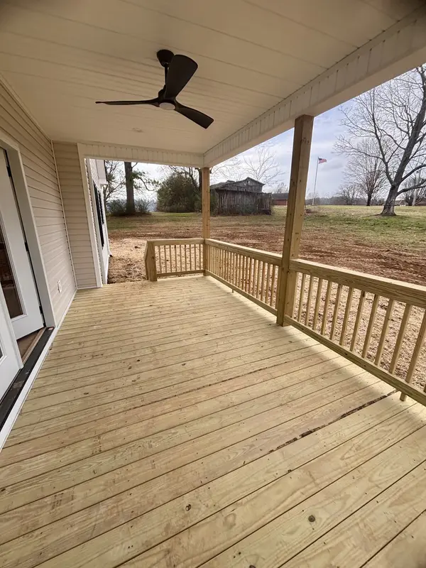 142 Stanton Avenue, Gordonsville, TN 38563