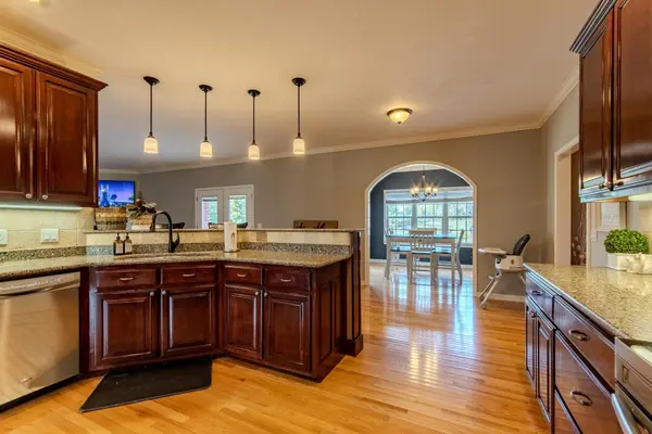 2705 OAK GROVE RD, Savannah, TN 38372