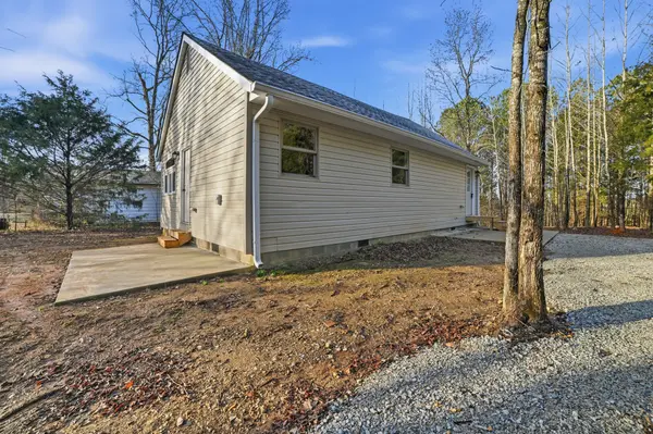 1770 Travis Boyd Rd, Mansfield, TN 38236