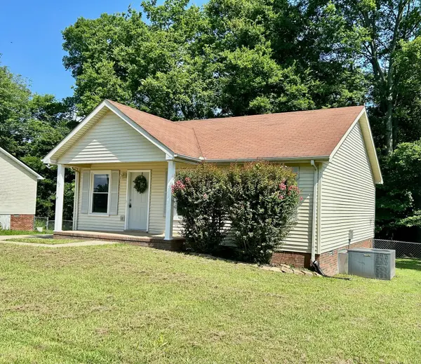 432 Sideline Dr, Oak Grove, KY 42262