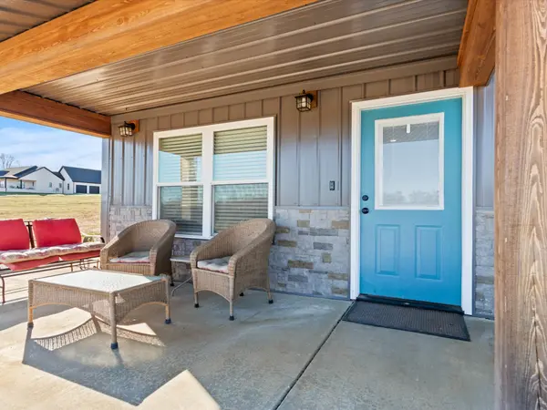 29454 Thach Rd, Athens, AL 35613