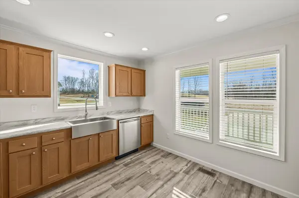 1600 Anna Maria Ln, Cookeville, TN 38501