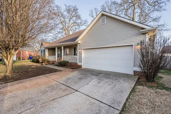 1333 Angelica Ct, Bowling Green, KY 42104