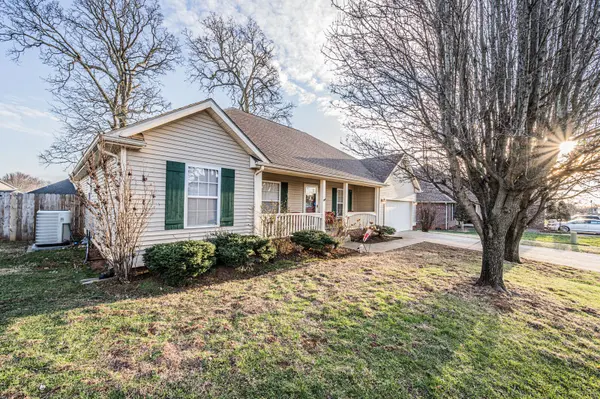 1333 Angelica Ct, Bowling Green, KY 42104