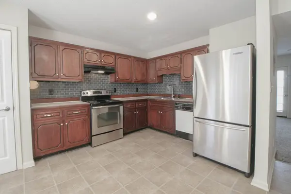 2000 Tynewood Dr, Clarksville, TN 37042