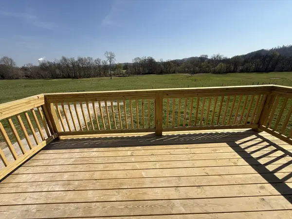 608 Buckeye Rd, Cumberland City, TN 37050