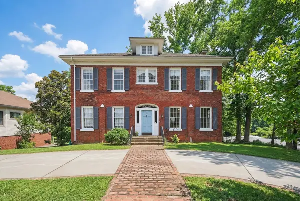 96 Main St, Cadiz, KY 42211