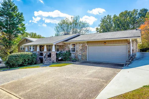 3315 Oak Burr Drive, Chattanooga, TN 37419