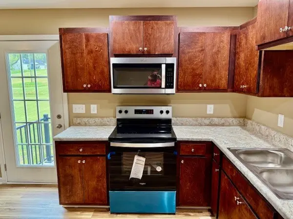 206 Hotel St, Decherd, TN 37324