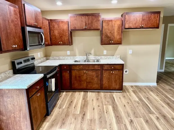 206 Hotel St, Decherd, TN 37324