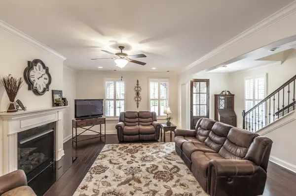142 Benjamin Ln, Hendersonville, TN 37075