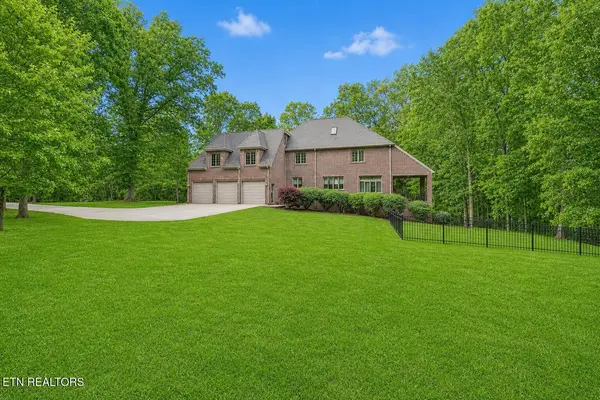 218 Channing Lane, Crossville, TN 38555